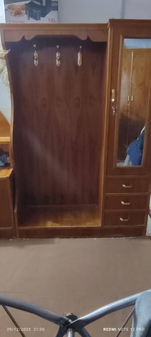 غرفة نوم للبيع صاج ثقيل 
سعر ٧٥٠ الف ..***********
