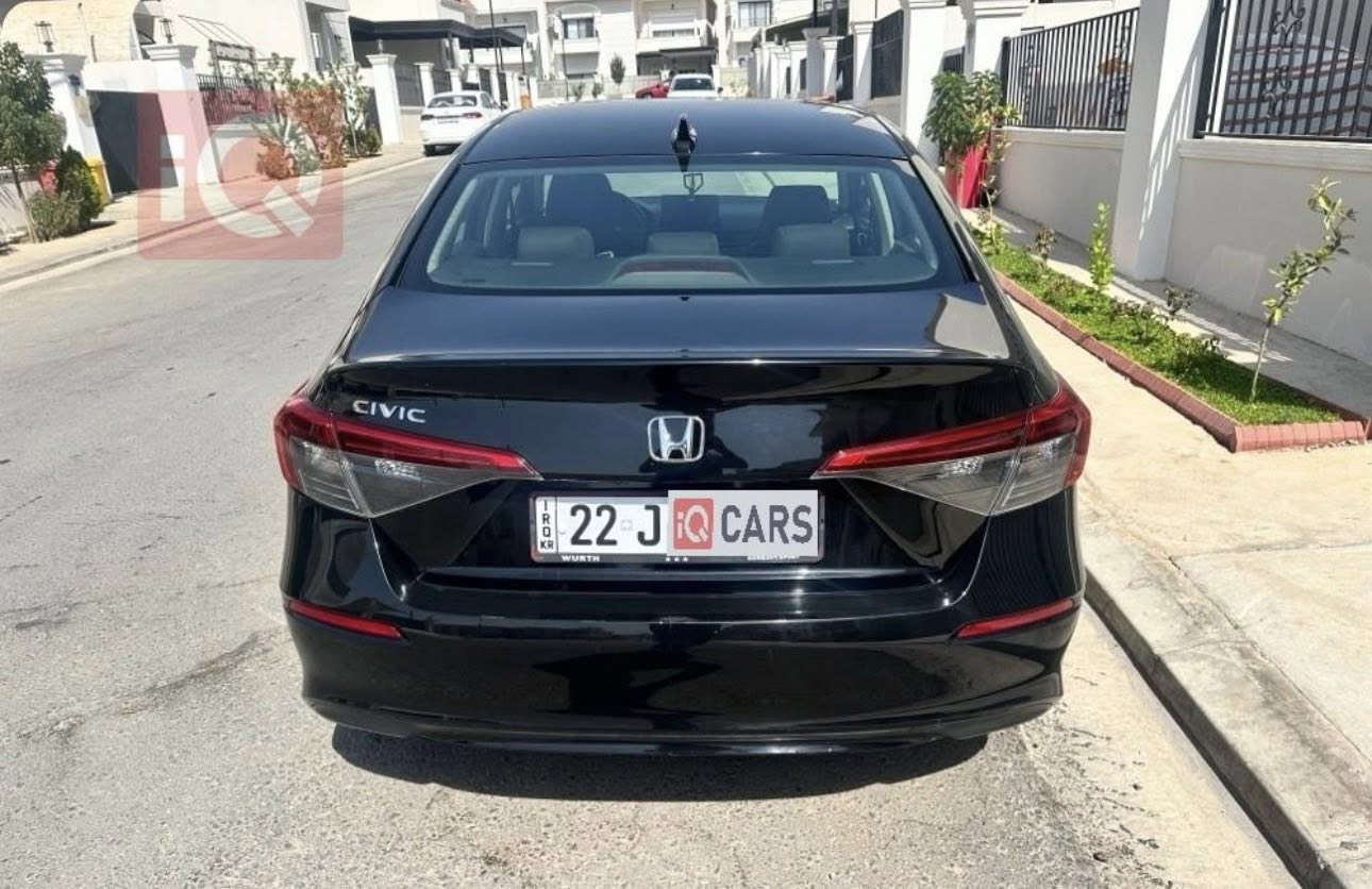 هوندا سيفك موديل 2024 اللون اسود وارد كندي
بصمه ✅

سايد بريك كهرباء✅

رادار✅

شاشه كبيره✅

تشغيل عن بعد ✅

شفتات ستيرن ✅

تحكمات ستيرن ✅

كشنات امامي هيتر ✅

مكينه 2000. تنفس طبيعي ✅

انظمة قيادة درايف مود✅

توقف ذاتي ✅

اطفاء ذاتي بل الازدحام✅

تخم تاير + ويل جديد 

حادث السياره حلك البنيد والجاملغات صبغ بدون تبديل❓🔺

السياره كنديه فول مواصفات✅

السعر 15.500$ وبي مجال

رقم اربيل باسمي تحويل ثاني يوم

ماشيه (65.000) كيلو
***********
