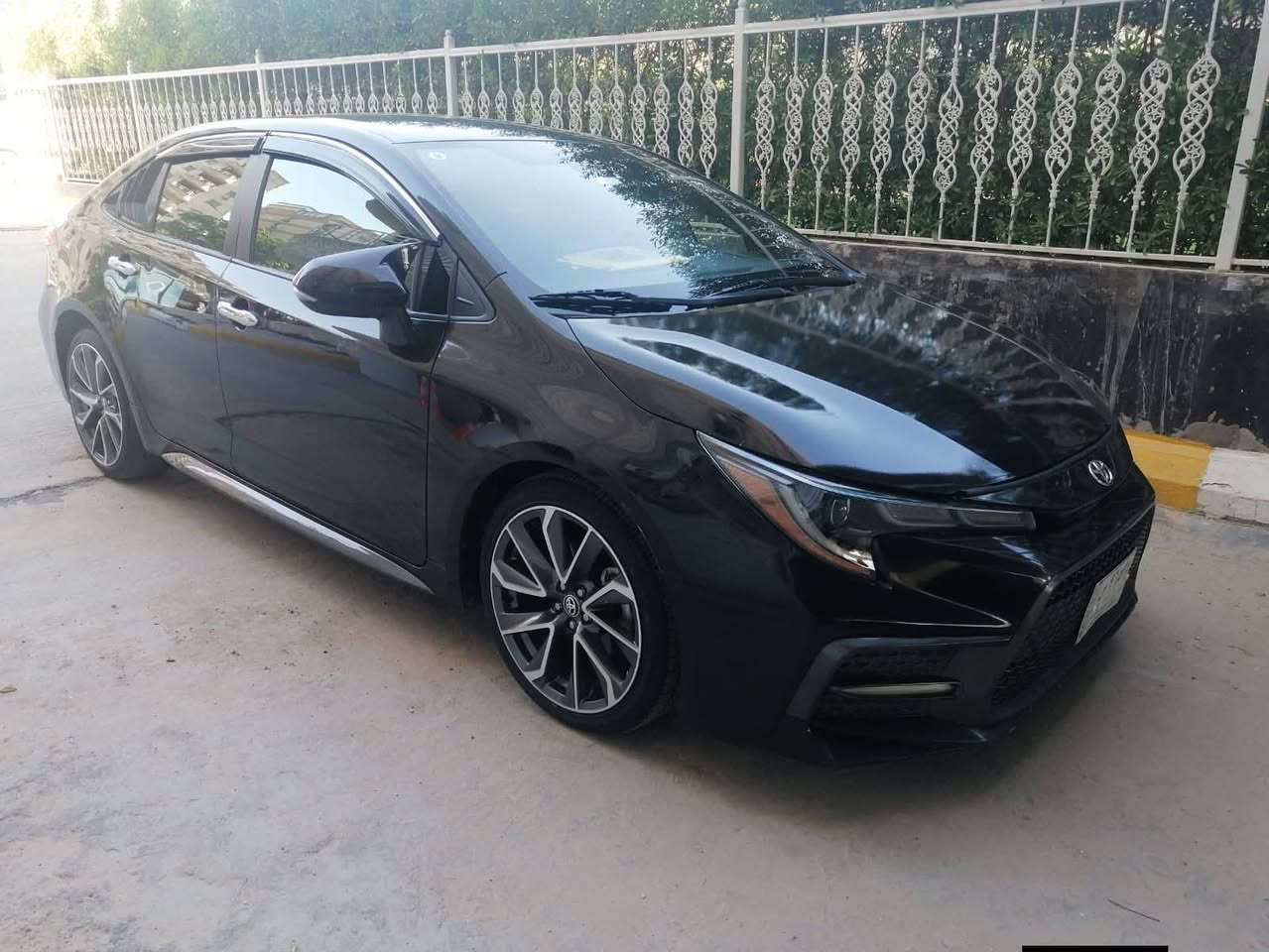 السلام عليكم
لبيع مستعجل
كورولا أمريكي موديل 20 se رقم بغداد بأسمي حادث چاملغ وبنيد بدون دواخل وقبغ الجنطة من فوك أبيع 3قطع 
السعر (130) وبيها مجال مكان السيارة الأنبار الرمادي 
للأستفسار واتساب ***********
