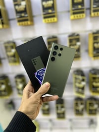 S23 الترا • مفتوح • نقطة شاشة