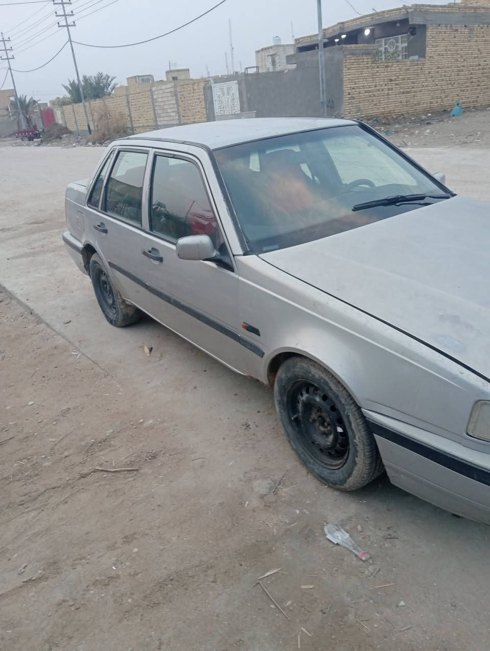 سلام عليكم للبيع فالفوالموديل95سياره حلوه عوزه ترتيب لاذربه ولاصبغ ابلادبيه خيط بخاررنك السعر25هاذه رقمي***********
