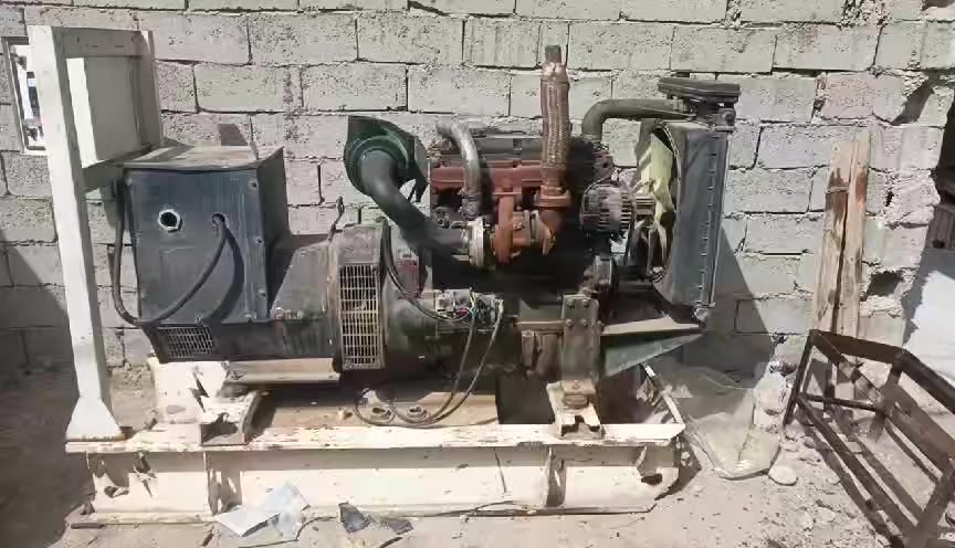 مولد بيركنز 4سلندر 80كيفي كامله وجاهزه سعر 50ورقه الي حاب يستفسر عنواني ديوانيه ورقم 
***********
