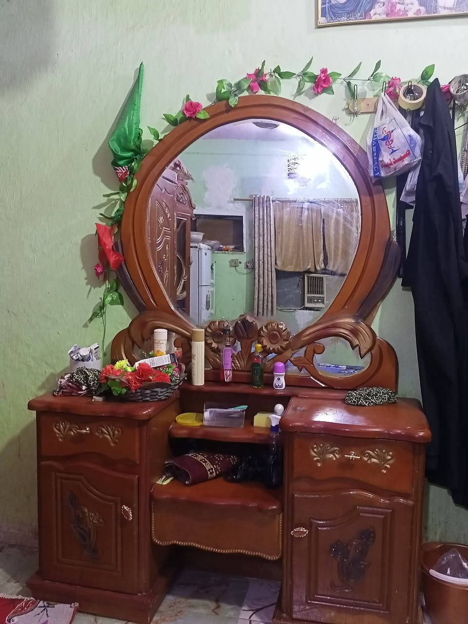 للبيع غرفه ام ال5 نضيفه كلش
الرقم للتواصل والاستفسار ***********
