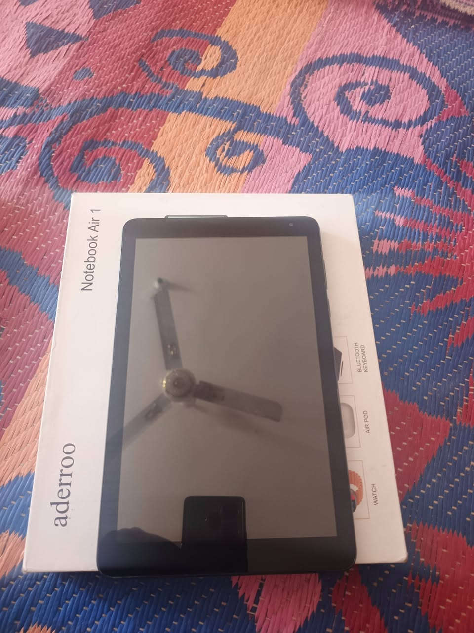 ايباد Notebook Air1 جهاز نضيف 100% ذاكرته 512 جديد مستعل قليل مع كامل ملحقاته شاحن وكيبورت بلاتوث مع ساعه ابل مع سماعات بلاتوث جهاز نضيف سعره 120 مكاني النجف ***********
