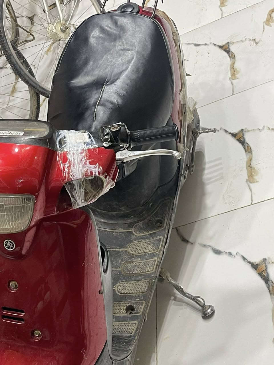 السلام عليكم ماطور بوتين للبيع معمر مره وحده تحريكه معدل فول نار بس هذا الدرع الكدام مكسور الباقي كلشي مابي الماطور كدام العين غسله يطلع لوك هندر واحد شرط السعر 200وبي مجال قليل


**إذا كنت صاحب هذا الإعلان وتريد حذفه لأي سبب، رجاءا أرسل رسالة إلى الدعم الفني**