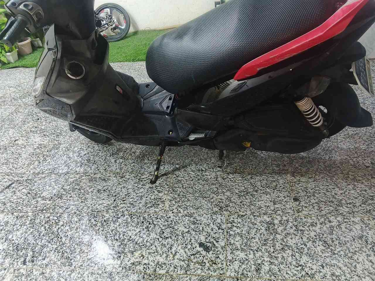 سلام عليكم جي تي ار دراجه نضيفه حيل مكينه برغي ما مفتوح بيه دراجه كله بلاديه بس كفر تجاري نكلبت بيه وبدلتهن مكاني بلديات تقاطع المرور السعر 750 وبيه مجال للبيع او مراوس بسكنس جبلي نضيفه الشراي يتصل ما متواجد خاص ***********
