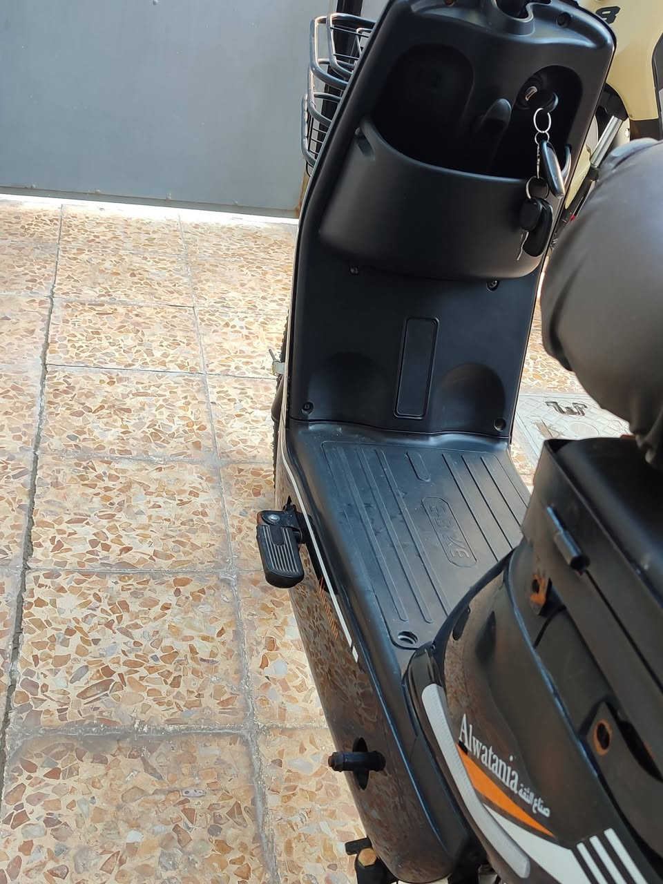 للبيع دراجة شحن حجم 20 / 5 بطاريات كبار جداد  3 سرعات  سرعة 60 شاحنة بل كارتون مامصلح كهربائيات وضع شركة تعليك اشارة كشن اضافي وبيدارت السعر 275 وبي مجال  مكاني موصل ايسر حي الوحدة


**إذا كنت صاحب هذا الإعلان وتريد حذفه لأي سبب، رجاءا أرسل رسالة إلى الدعم الفني**