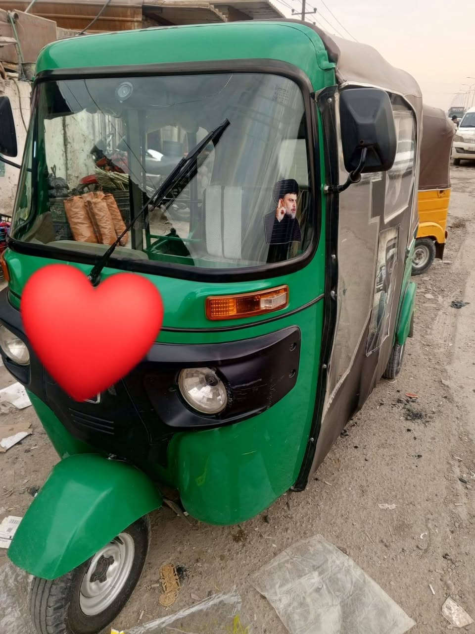 سلام عليكم تكتك البيع مديل ثنين وعشرين مكينه مكفوله ***********
