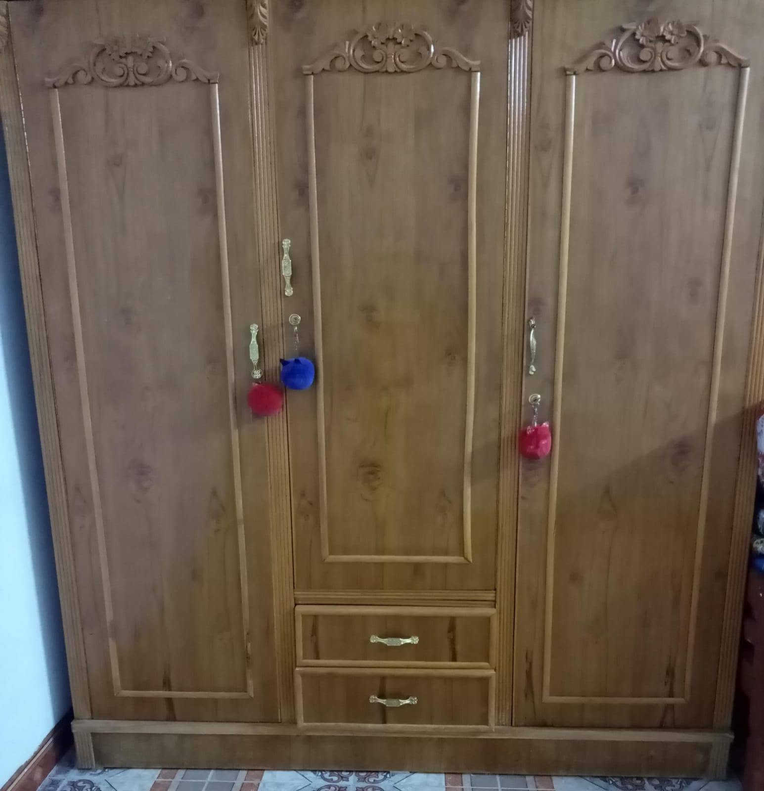 السلام عليكم كنتور 3 ابواب جديد نضيف حيل مستعمل شي قليل ادفع سعر عجبني ابيعك


**إذا كنت صاحب هذا الإعلان وتريد حذفه لأي سبب، رجاءا أرسل رسالة إلى الدعم الفني**