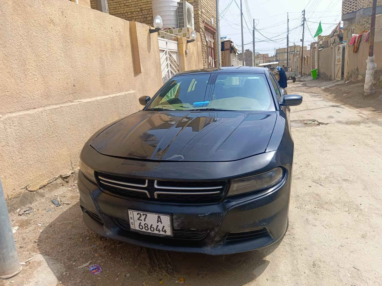 السلام عليكم
جارجر  موديل 2016 اصل فول عده الفتحه ظربته قليل بالبنيد مشتغله على البارد والجاملخ نفس البنيد شبر وطخه بالإيمن كله على البارد السياره جاهزه على الاخير تخم تاير صار يومين من بدلته وحداديه صار 15يوم سويته 
السعر 155وبيه مجال *********** المكان ذي قار الشطره
