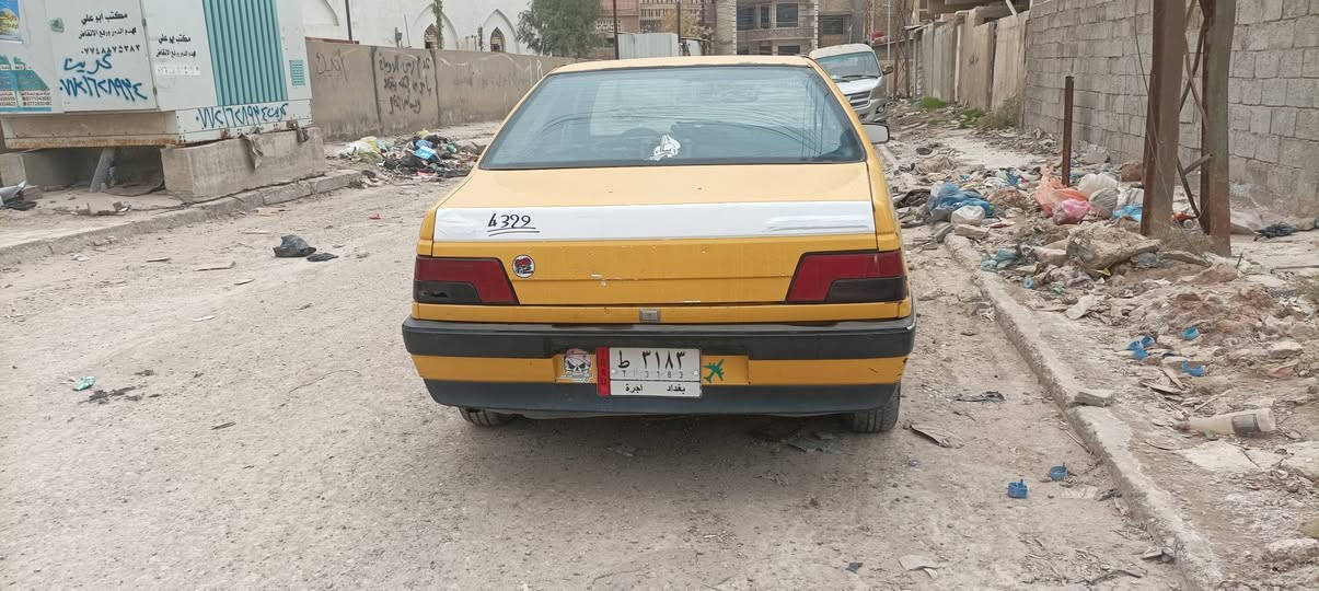 بيجو جيلكس موديل 2009 السياره مكفوله من ضربه والصبغ عده طخه يم باب سايق مكينه جديده تجفيت عام عينه وصينيه جديد كامله السياره عليهه هيئه 375  وسنويه ساقطه سعره 18 قفل استلم صافي لحد يخابر ويكول تفاصيله كلهن مذكورات 
*********** مكاني بغداد الشعب
