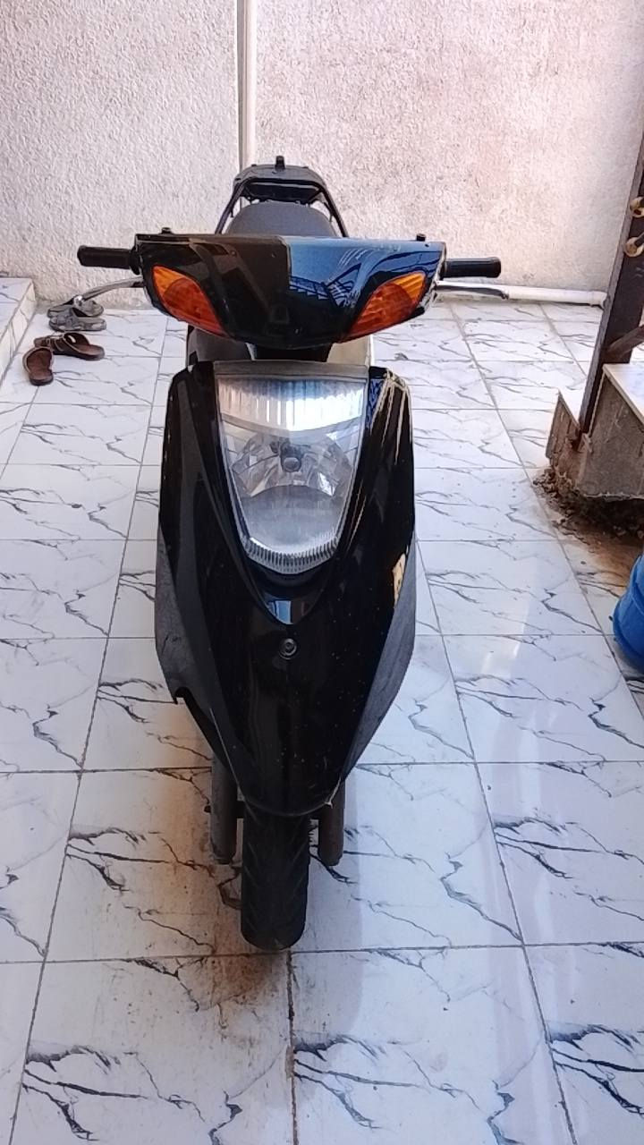 سلام عليكم بريز فحل دراجه كله كامله اي نقص مابيه محرك شوفت عينك مامفتوح شلعا شك الكاع معدل محرك ناعم حلو عالي ناصي سلف هندر اشاير دشبول كله شغال اي نقص مابيه بكاني شعب ***********
