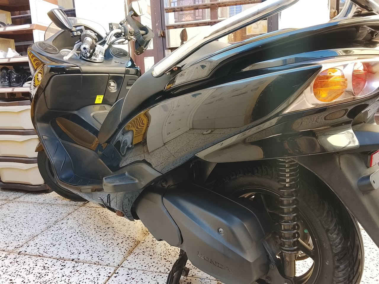 سلام عليكم فورزه 0/10 s7ماشيه 22 حقيقي جاهزه من كلشي تستحي اتكلبه هلك ما بلادي 7كير 4تحولات عبواني بغداد حي التراث شارع 60 السعر 17 بيهه مجال بسيط 
***********
