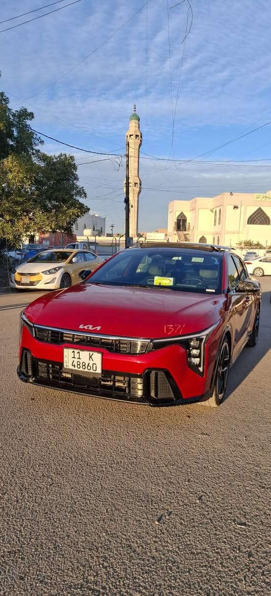 Kia K4 GT Line للبيع فقط داخلة كتاب شهداء ابسمي
فول مواصفات 
بانوراما
تدفئة كشنات 
جلد 
رادرات كل جوانب
شاشة متصل
كرسي كهربائي
السعر 185
صورة حادث مرفقة بل منشور 
بدون دواخل بدون صبغ بدون ايرباك سياره كلين لبير واحد
السعر 185 وبيها مجال بسيط

***********
