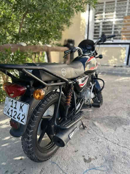 ‏سلام عليكم بوكسر كلاسك موديل 2022مرقمه 2021 دراجه حلوه وشقاله كل كهربائية سلف هندر لايت اشيار تايرات جيد جدا لوحات نگليزي وسنويه رقم بغداد تحويل ثاني يوم محرك جيد جداً فقط بيع بدون مرواس السعر 1600 بغداد الموقع هاتف ‭  0778 318 8640
