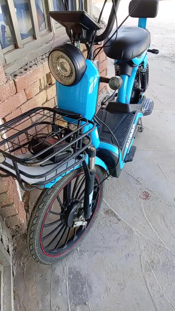 السلام عليكم بايسكل شحن شغال ونظيف للبيع


**إذا كنت صاحب هذا الإعلان وتريد حذفه لأي سبب، رجاءا أرسل رسالة إلى الدعم الفني**