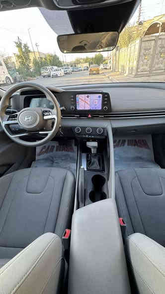 النترا 2024  لون اسمنتي دخول جديد 🇰🇷
ضرر الباب خلف السائق وجاملغ خلفي ( الباب مبدل نفس اللون وصبغ نص الجاملغ الخلفي فقط بدون دواخل نهائياً ) صور الضرر داخل المنشور 
بجم كبس بدون اي ايرباك نهائياً جميع الايرباكات سليمة 
تترقم جميع محافظات العراق عدا الاقليم 
ماشيه 12 الف ميل
محرك 2000 دوش 
المواصفات ⬇️
ردارات 360 درجه 
نظام تحديد مسار مع تنبيه مغادرة المسار
قيادة شبه ذاتيه 
نظام النقطة العمياء في المري الجانبية
رادار امامي 
نظام بريك طوارئ تلقائي 
نظام اوتو ستوب 
شاشة عدادات ديجتال 
شاشة وسطية تدعم ابل كاربلاي وايرلس + اندرويد اوتو 
ثلاث انظمة قيادة ( sport / normal/ smart ) 
ليد امامي + سكن نهاري ليد 
كاميرا خلفية ونظام التوقف الذاتي عند وجود اي جسم  اثناء الرجوع 

السعر   16٫500$ 
للاستفسار   *********** 
مكان السياره : بغداد
