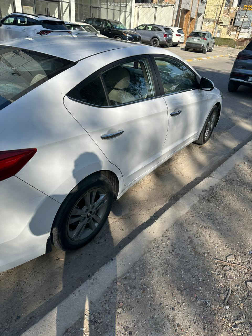 السلام عليكم 
النترا 2017 خليجي 
شاشه+كامره خلفيه
فتحه سقف
قطعتين تبريد
بيها 3وضعيات قياده، عادي+ايكو+سبورت
بيها صبغ جاملغ،وصبغ نص باب خلف السايق
السيارة ماشيه 188الف كم
السعر128وبيها مجال مكان السيارة بغداد 
+964 771 116 5414


**إذا كنت صاحب هذا الإعلان وتريد حذفه لأي سبب، رجاءا أرسل رسالة إلى الدعم الفني**