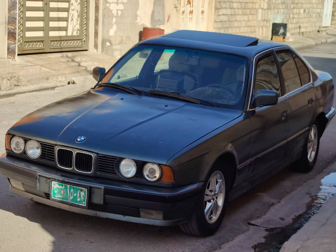 بيع مستعجل بيئم 520 محرك فل كير عادي
رقم أخضر موديل 88 سنوية بيضة

 السيارة تاكية على جهة اليسار كير ومحرك شرط

 تخم جديد شرط التحويل قفل مركزي 

تواير فوك النص طخم جديد 

#السعر 20 مجال قليل 

***********

***********
