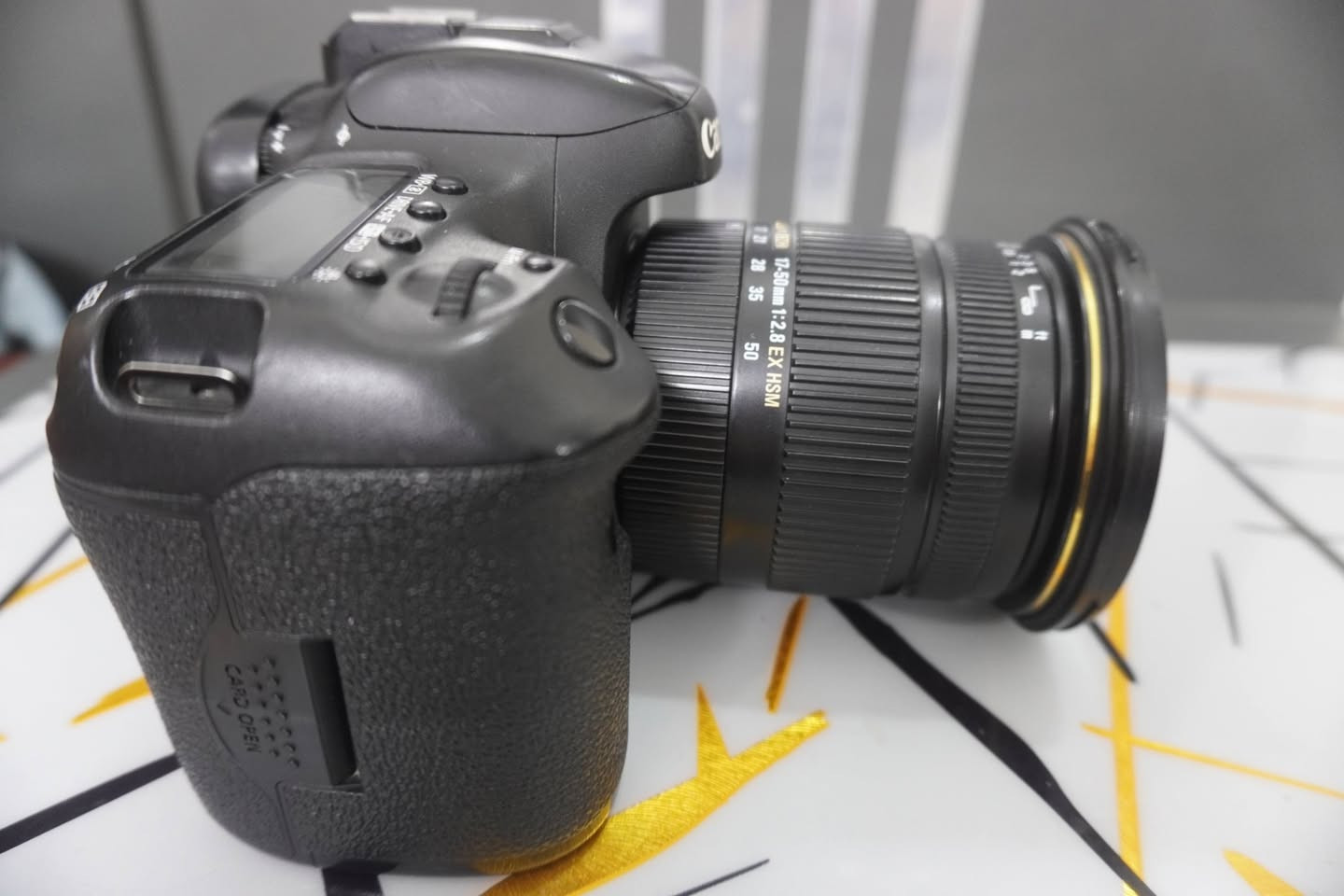 كانون  7dمارك  2   مع  عدسه 17 50  (فتحه 1.8)
مع  زوم  تاميرون  70 200  فتحه 2.8 الاصدار الاخير   مع جميع الملحقات  
مليون  ٨٠٠ الف     فقط 
بغداد  لا يوجد توصيل .


**إذا كنت صاحب هذا الإعلان وتريد حذفه لأي سبب، رجاءا أرسل رسالة إلى الدعم الفني**