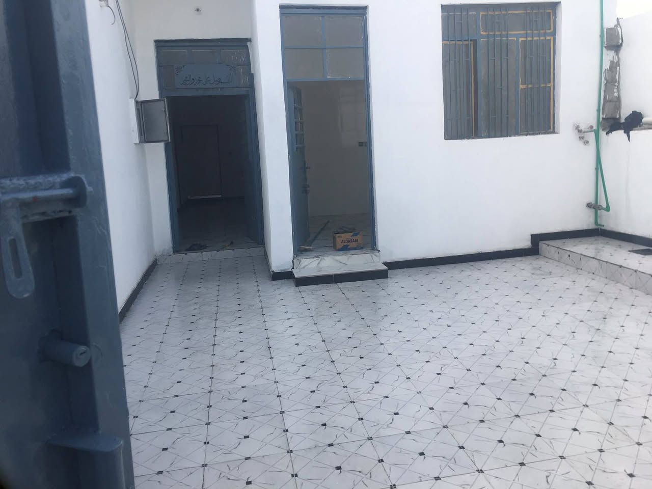 دار سكن للبيع زراعي  في حي الشهداء مساحه 200متر جاهزه من كل التفاصيل  /بناء حديث سعر37 وبيه مجال لطيبين 🥰
أي ستفسار التصال عله هاي الرقام//***********/***********
