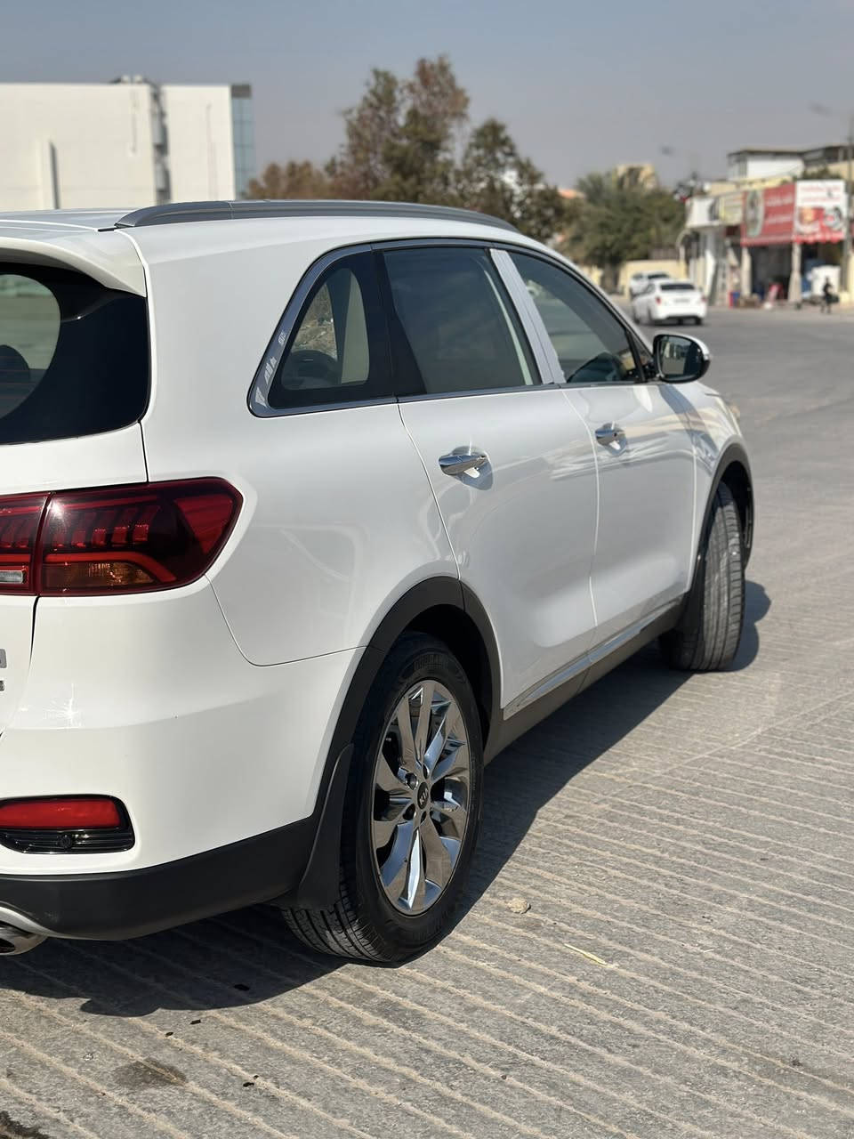 السلام عليكم ورحمة الله وبركاته سورنتو 2020 للبيع فقط المواصفات :كشنات كهرباء جنطه شفط شاشه بكديشن رقم بغداد الدولي بأسمي جاهزه من كلشي كير مكينه حداديه مكفوله كفاله عامه حته من الشخط ماشيه ٨٣الف وقابله للزياده السياره حيل نظيفه السعر ٢٦٠ وبيها مجال للأستفسار الأتصال ***********
