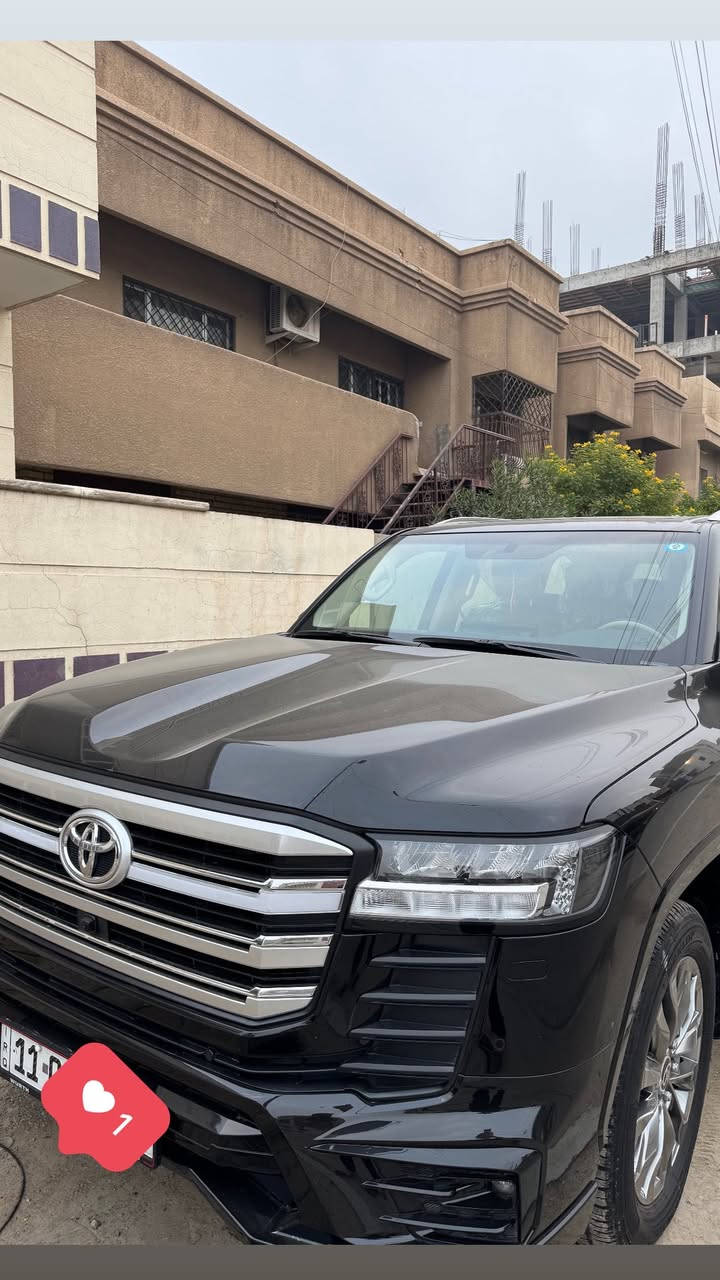 يا الله السلام عليكم لاند كروز موديل 2024 لمتد فول مواصفات شاشات خمس كامرات حساسات كشنات جلد تدفئه تبريد بالكشنات باقي المواصفات معروفه  السياره جديده بمعنى الكلمه ماشيه 9 الاف فقط مغلفه ppf بالكامل السعر 75000 للأستفسار *********** واتساب فقط عنوان السياره بغداد زيونه
