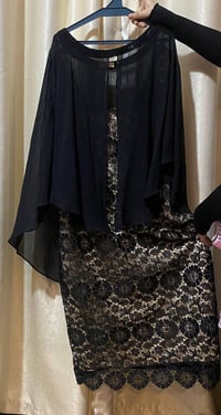 فساتين • مستعملة خفيف