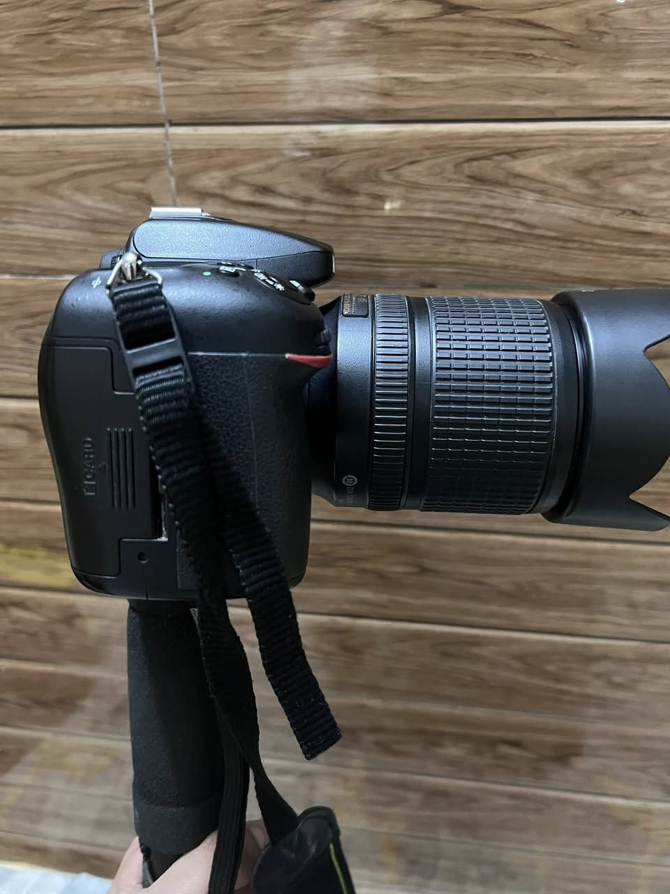 السلام عليكم كامره نيكون 7200D نضيفه فول مع كامل ملحقاته
بطاريات عدد٢
جنطه 
جلاتين حمايه 
شاحنه 
كيبل نقل 
ادبتر نقل 
عدسه ١٨/١٤٠
هود عدسه +قبق 
حزام 
نقصهه بس رام الله شاهد شغاله كلشي مابيهه.شرط الفحص السعر ٧٥٠ بيهه مجال 
***********
