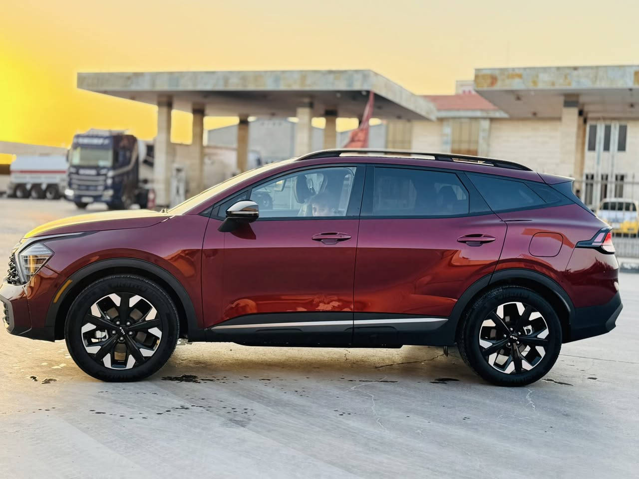 Sportage 2024 phev
Hybrid plug in
(كهرباء وهايبرد وبانزين)
السياره كلش سريعه
ماشيه 10000
بدون ايرباك بدون تبديل
بيه جاملغ رش وشويه من البنيد
صور الحادث موجوده
مواصفات xline
بصمه
بانورما
مودات درايف
تحديد مسار ورادارات
حساس خلفي وكامره
كشن مهرباء
كشن تدفئه
نظام ترحيب
الشاحن موجود وياهه
السياره جديده كلش
تترقم اي محافظه 
والرقم مجاني
اي استفسار
***********
مكان السياره حله
