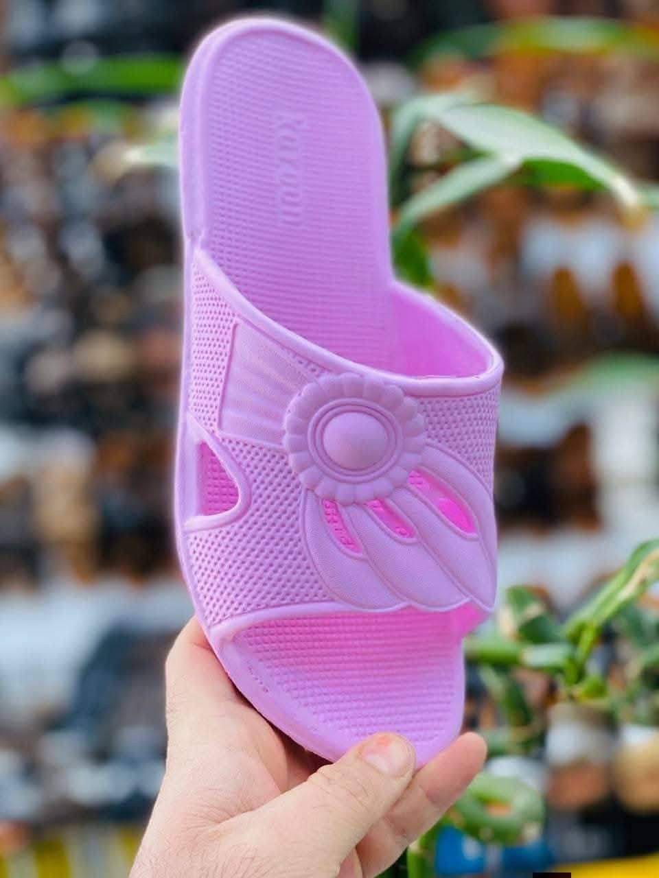 إيفا نسائي خشن 
سعر الدرزن 8750
ايفا بناتي سعر الدرزن 8,250
ايفا طفله سعر الدرزن 8,000
نظام البيع باله 4 درزن


**إذا كنت صاحب هذا الإعلان وتريد حذفه لأي سبب، رجاءا أرسل رسالة إلى الدعم الفني**