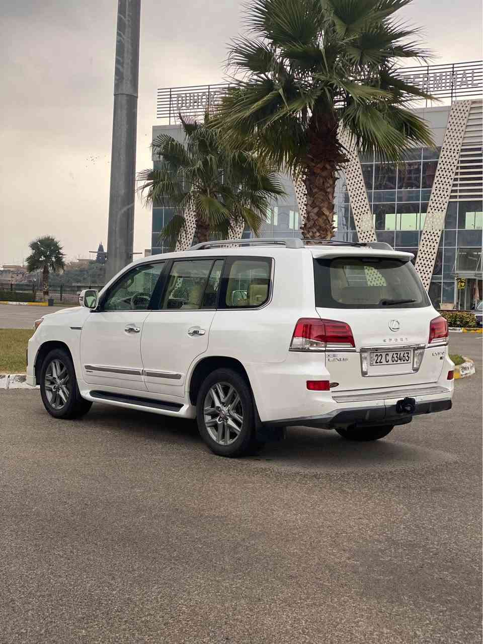 سعر 💣

لكزز ٢٠١٣ 
سياره بمعنا كلمه جديد جديد 
 دعاميه ل دعاميه شرط 
بدون ضبخ بدون حادث 
ماشيه ٢٦٠ الف  
كير محرك كهرباي شرط 
رقم سنوي جديد بسمي 
مكان دهوك. 
*********** 
سعر ٣٧٩$ مجال قليل دهوك, العراق
