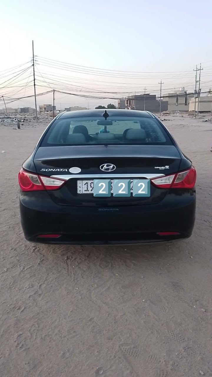 سوناتا 2013 وارد امريكي بيها بنيد مبدل .رقم كربلاء انكليزي سنوية جديدة مكينة 2400 جديده كير حدادية تبريد كلهم بحالة جيده السياره جاهزه واحلى من الصور .سعرها 115 وبيها مجال قليل .مكانها كربلاء حي النضال ..*********** (غير متواجد على الفيس)
