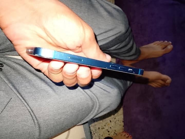 السلام عليكم
ايفون 13 عادي ذاكره 128
بطاريه 76 
الجهاز بطاريته نزلت ب تحديث ومتصرف 
وبي كم خدش بل شاصي مثل ما واضح يمك 
سعر:425 وبي مجال حك الجيه 
مكاني بغداد 
*********** وتحياتي
