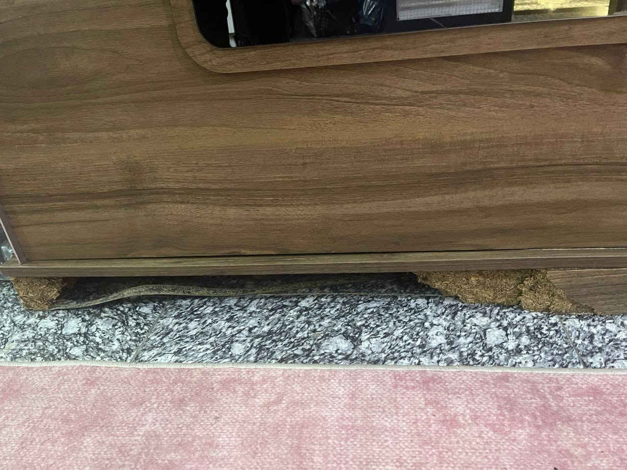 السلام عليكم غرفة نوم مستعملة للبيع بسعر ٥٠٠ الف يوجد توصيل.


**إذا كنت صاحب هذا الإعلان وتريد حذفه لأي سبب، رجاءا أرسل رسالة إلى الدعم الفني**