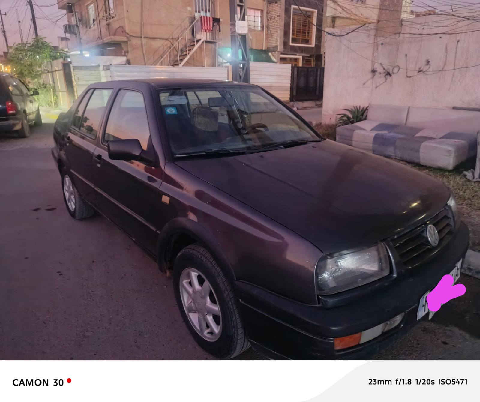 السلام عليكم 
كولف فنتوا موديل 93 مكفوله من الضربة وكير ومحرك رقمها بغداد ومكانها بغداد البياع السعر 45 وبيها مجال ***********
