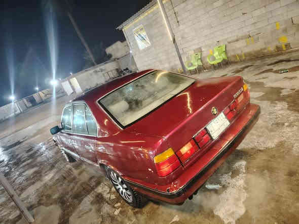 سلام عليكم بيئم موديل 91كير ومكينه فيفيتي جاهزه السياره وحله من الصور مصوره بليل مروس او بيع 37وبيه مجال***********
