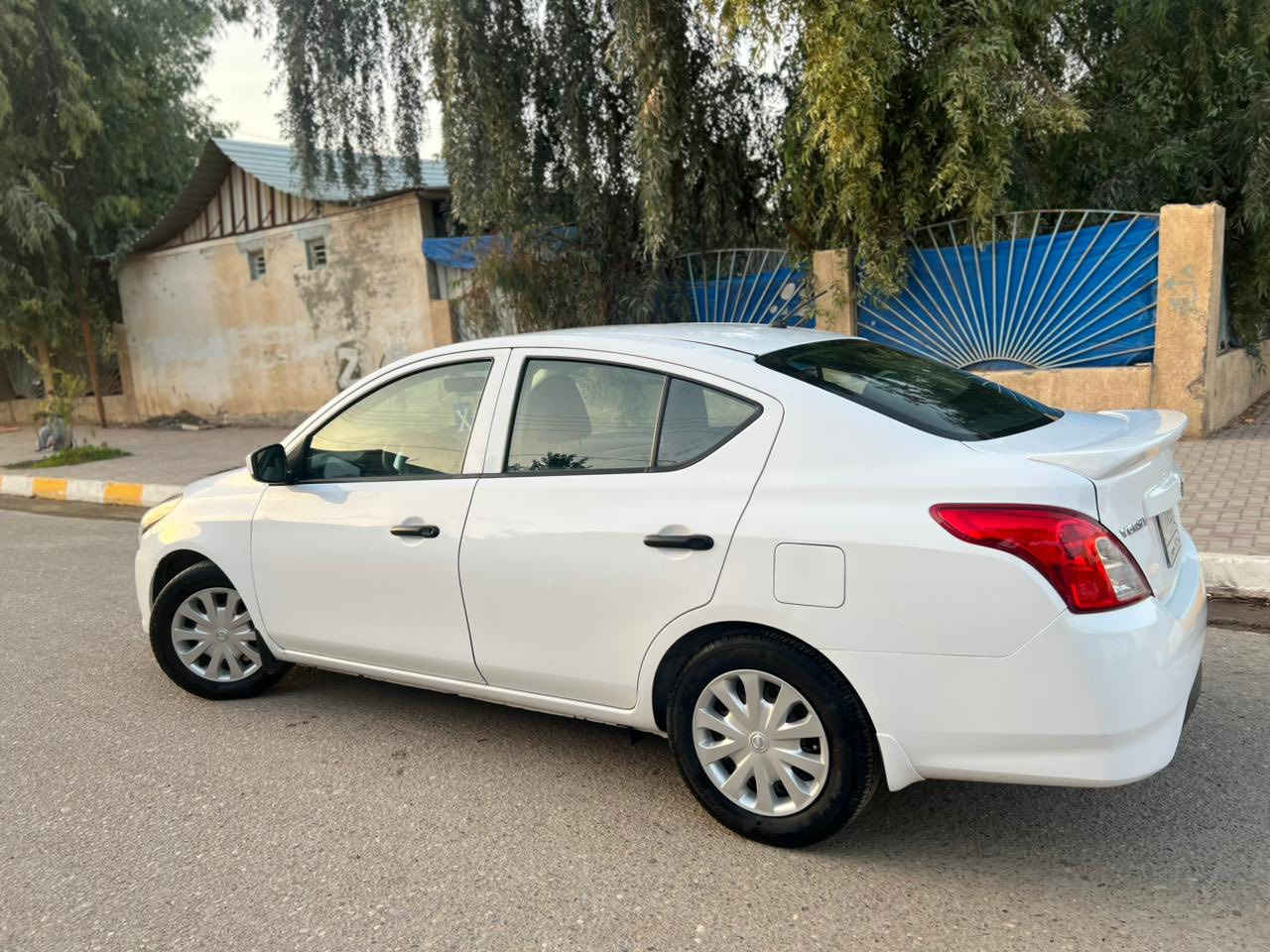 السلام عليكم
للبيع نيسان فيرسا   2019   وارد امريكي يعني صنع ياباني مو هندي

بيه صبغ جاملغ وبنيد يعني قطعتين صبغ فقط  

صور السونار مرفقه مع الصور 

مواصفات 

شاشه وكاميرا 

تحكم ستيرن 

كير اوتو ومحرك شرط محرك 1800 

السيارة حلوة وجديدة ماشيه 81 جاهزه من كلشي  كير ومحرك + تبريد 

رقم صلاح الدين شرط التحويل 

السعر 93 وبيه مجال الشراي يخابر 

***********
