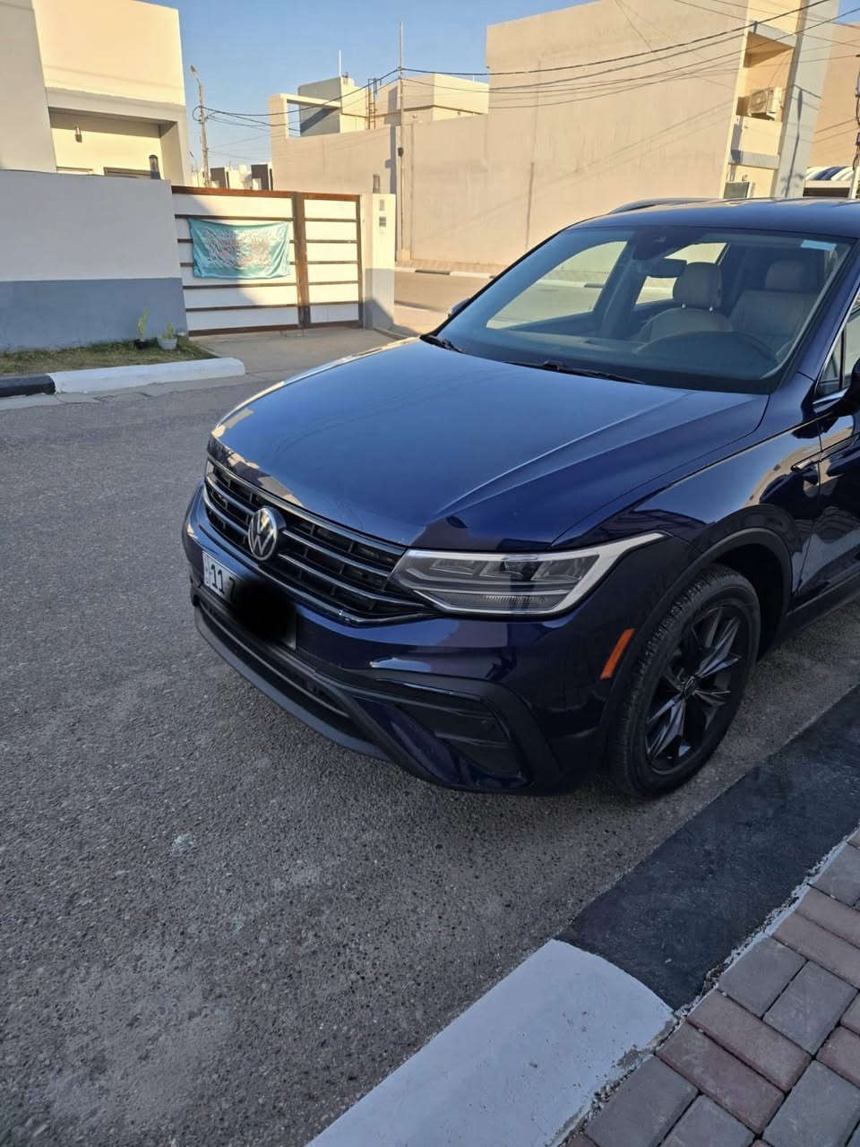 ‏سلام عليكم
فولكس فاكن تيكوان (تيجوان) 2022 رقم بغداد باسمي 
رايده ب 155 ⚠️ماكو هيج سعر 
2000تيربو 🛩️✈️
تو ويل (درايم شفت )مو فور ويل 
7راكب 
مواصفاته se 
بصمه 
جلد 
تدفئه كشنات 
كشن كهربائي 
شاشه و التحكم لمس (بيانو)
كامره 
حساسات 
تحديد مسار 
داخل بيجي 
السياره قطعتين جاملغ و قبق جنطه و ناشر حادثه
***********
