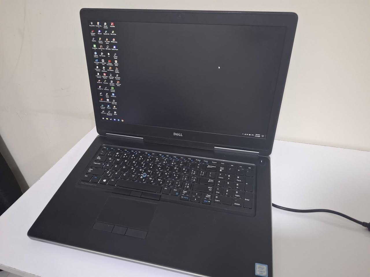 لابتوب Dell Precision 7710
مواصفات:
حجم الشاشة 17.3
معالج i7 الجيل السادس hq عالي الاداء
كرت شاشه Nvidia Quadro m4000m 4gb vram
رام 32gb ddr4
مساحه ssd 256
كيبورد مضيء
شاحنه 240 واط
اللابتوب مخصص للالعاب و الاعمال الهندسيه و الدراسه و غيرها
سعر 450


**إذا كنت صاحب هذا الإعلان وتريد حذفه لأي سبب، رجاءا أرسل رسالة إلى الدعم الفني**