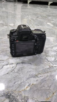 نيكون ٧٠٠٠ • شتر ١٠٠٠٠ • ذي قار