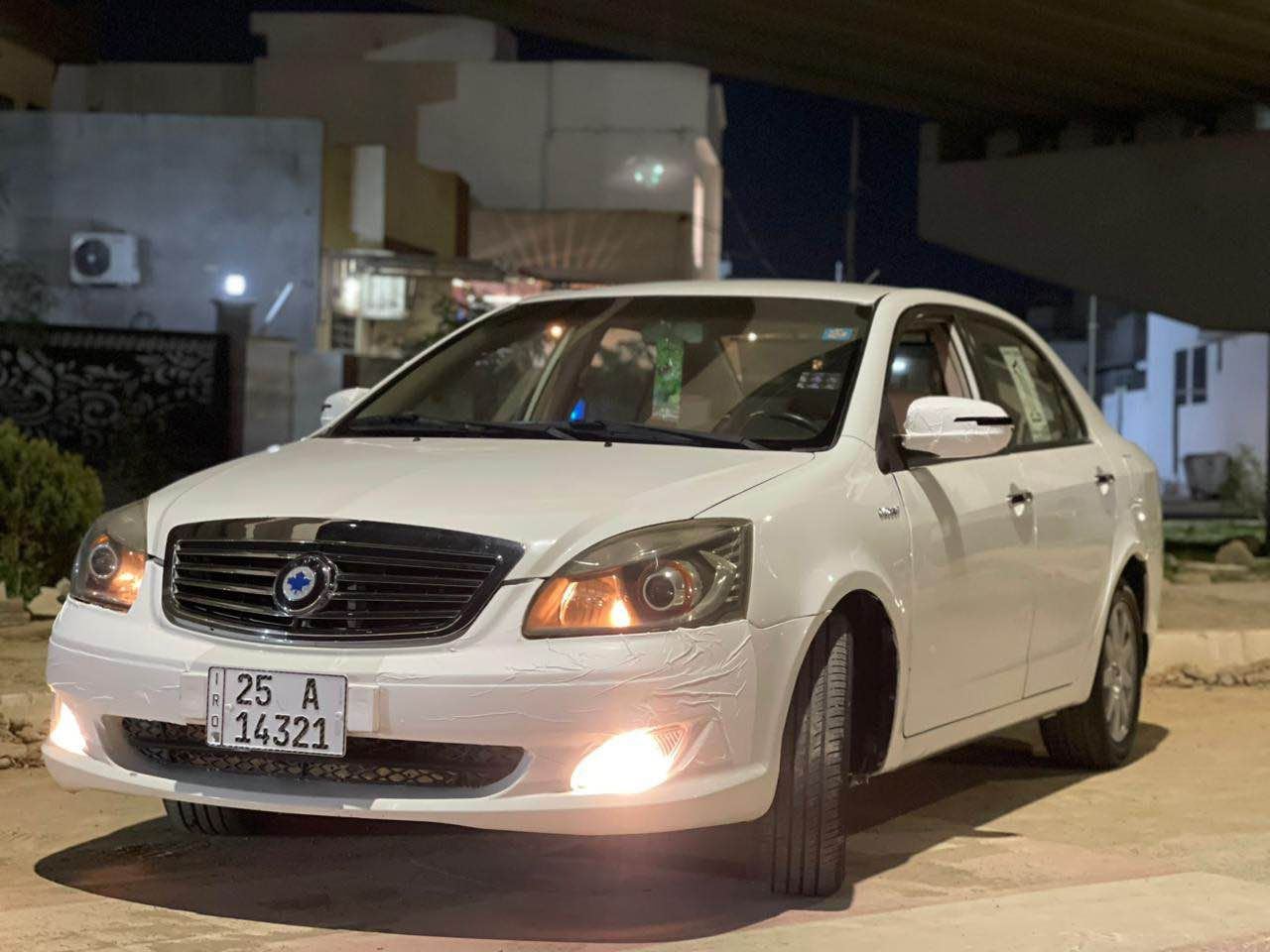 موبل 2013 سنويه جديد مشروع وطني 2030 بي دفتر بانزين كير و محرك محور كورله فكرك صافي و بشرط و تبريد شرط صدر امامي خلفي و كهربايات وتايرات شرط مكان سياره كركوك تسعين للاستفسار *********** كركوك, العراق
