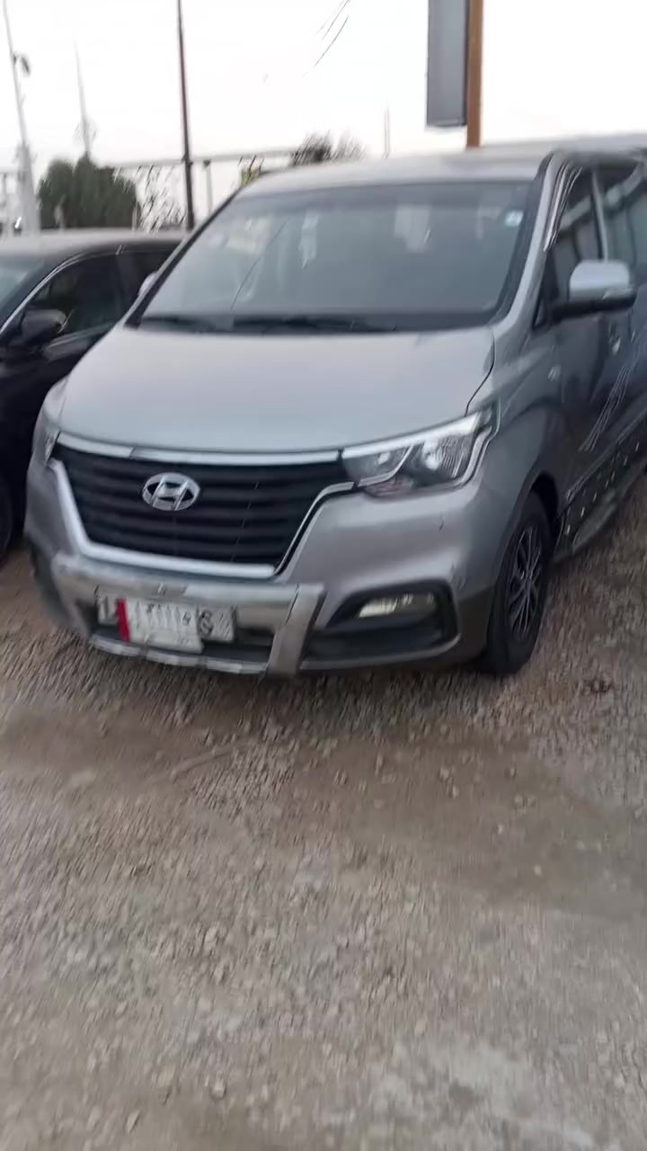 السلام عليك  لدينا سيارات من21 الى9  ***********
