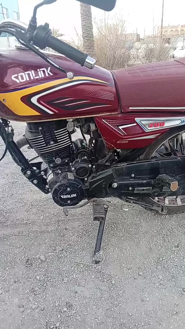 موطور سيفان خمسه كير موديل 2025 السعر 800 وبي مجال العنوان قريه سويدي ***********
