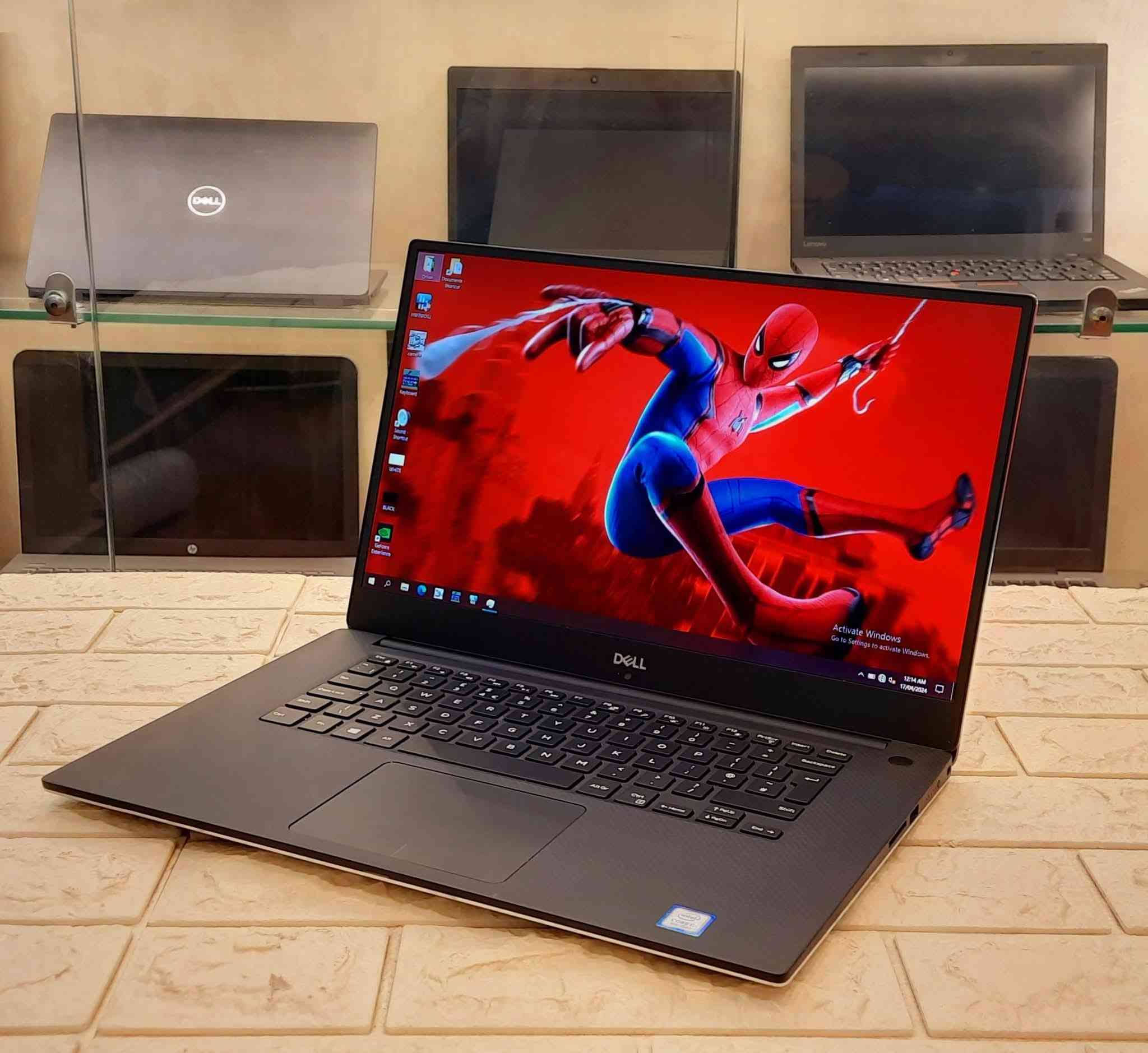 لابتوب Dell Precision 5540
مناسب لأعمال الهندسة والتصميم مثل 3D وAutoCAD وSolidWorks بفضل كرت Quadro T2000 القوي.
يشغل برامج المونتاج والتعديل مثل Adobe Premiere Pro وAdobe Photoshop بشكل ممتاز.
قوي للبرمجة وتشغيل عدة برامج وآلات وهمية بسبب معالج Core i9 الجيل التاسع.
يناسب أصحاب الأعمال الثقيلة والدراسة الهندسية وصناعة المحتوى أكثر من الاستخدام العادي.
Dell Precision 5540
Core i9 - 9H
رام 16 كيكا   ddr4  قابل للتطوير 
هارد 512 SSD M.2 قابل للتطوير 
NVIDIA QUADRO T2000 4 GB
كرت خارجي نيفديا 4 كيكا 
كرت داخلي انتل 8 كيكا
Intel UHD GRAPHICS 630 - 8GB
15.6  FHD
شاشة حجم 15.6 
دقة شاشة فول اجدي
السعر: 800 الف
يوجد توصيل


**إذا كنت صاحب هذا الإعلان وتريد حذفه لأي سبب، رجاءا أرسل رسالة إلى الدعم الفني**
