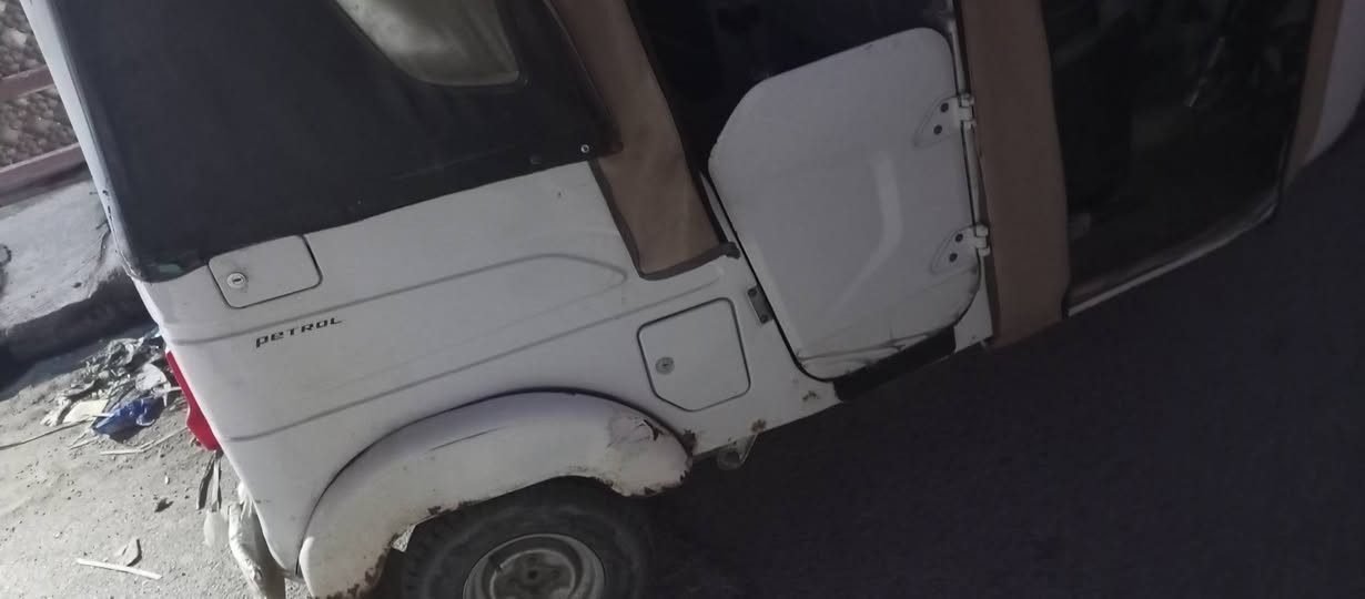 سلام عليكم تكتك للبيع مال مستعجل 22 محرك مكفول طخات بسيطه مال بيع مستعجل *********** واتساب فقط
