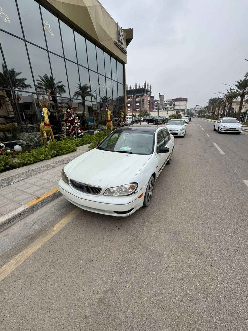 السلام عليكم 
نيسان مكسيما 2008 للبيع او للمراوس 
كير ومحرك بلاد لاتنقيص ولا تبخير 
السيارة نضيفه مال مزاد اوراقها كامله حتى استمارة ساحب كلشي مخلص بوجهك تروح ترقم بغداد 
دوشمه جديده يرادلها ملاحضات بسيطه 
العنوان:بغداد المنصور 
***********
