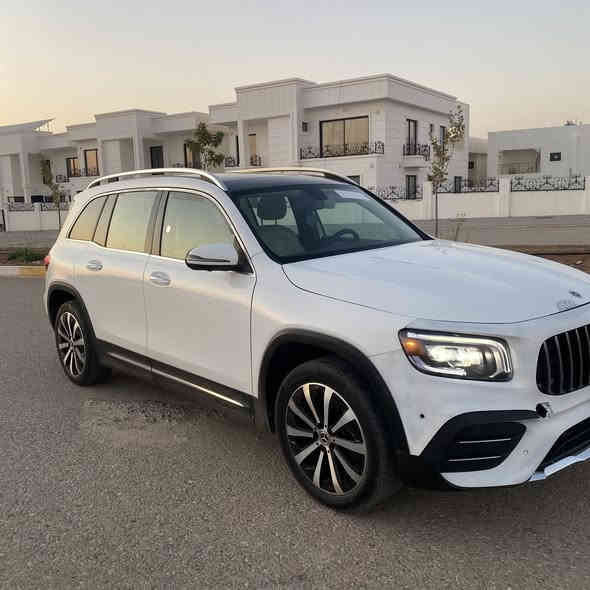 مارسدس GLB250
وارد امريكي
موديل 2023
سيارة مواصفات فوول واحد على واحد
ضرر سيارة  كلش خفيف بس بارد بلبنيد

سيارة بدون رقم تترقم شمالي وكل محافظات العراق
 السعر355
***********
