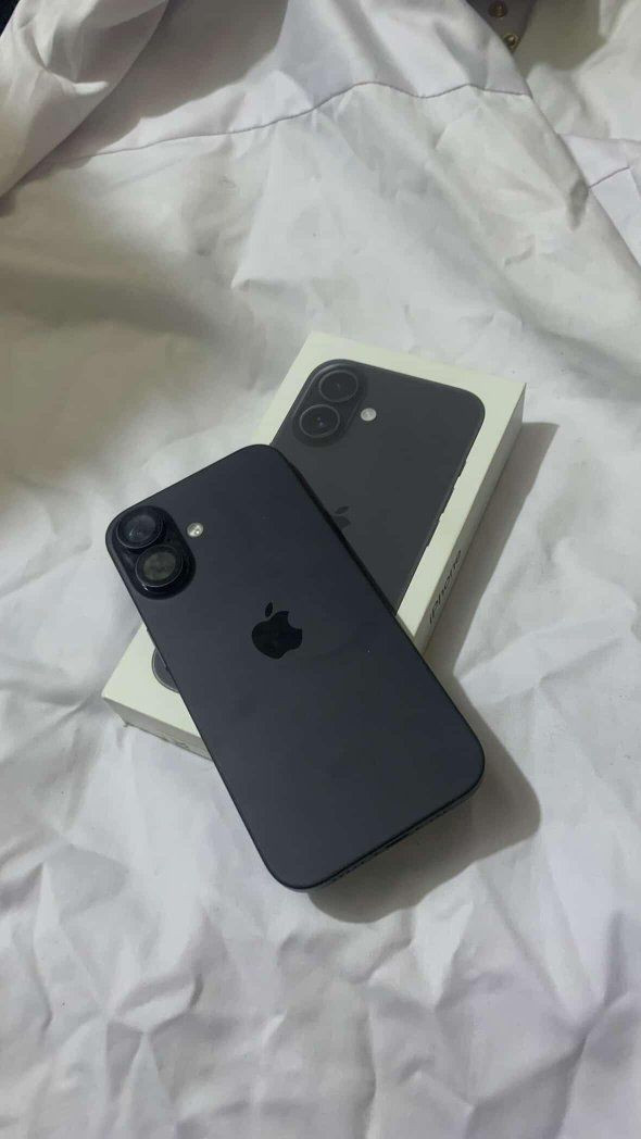 السلام عليكم ، جهاز 16 عادي ذاكره 128 بطاريه 90  , ماستر وضمانه باقي للشهر الرابع 2026 , ما مفتوح  
***********
