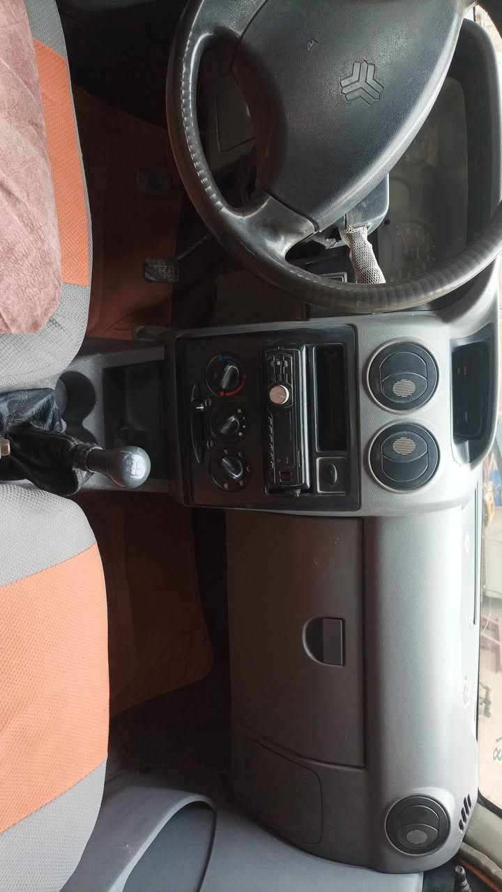 السلام عليكم 
سايبه مديل 2012
رقم نجف.الماني بسمي مداور ثاني يوم 
غرامه مامطلوبه هيئه مامسجله سنويه صاقطه
تخم تاير جديد كهربائيات كامله 
كير مكفول مكينه تبخر 
سعره 17 وبيه مجال
مكاني النجف قضاء المشخاب 
‏‪***********‬‏
***********
